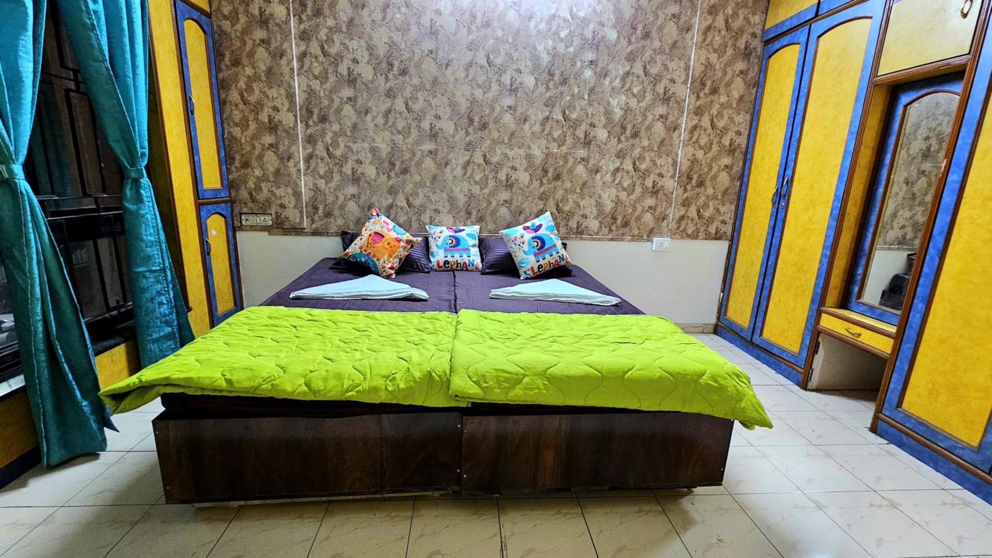 Méribel Village Elephant House - Boutique Hostel & Cowork מראה חיצוני תמונה